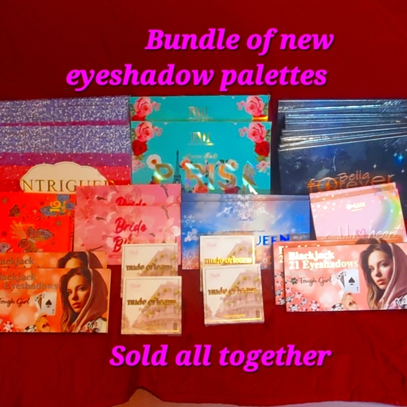 Makeup palettes set